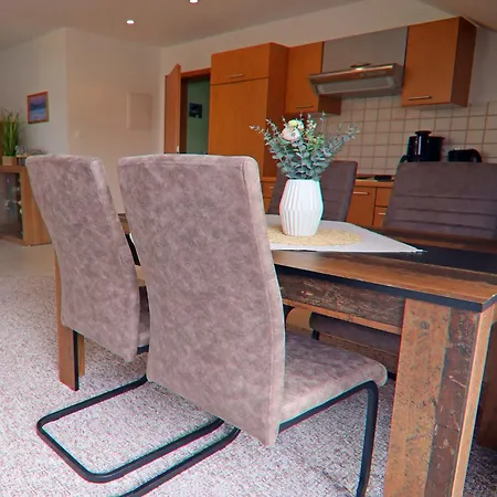 House Nicole, Appartement *